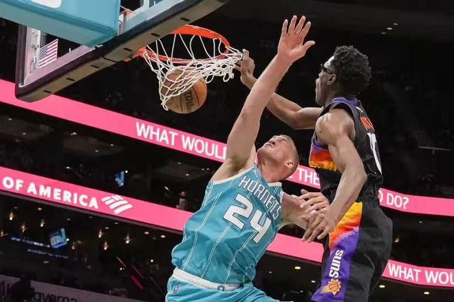 两国球队的 两国球队的